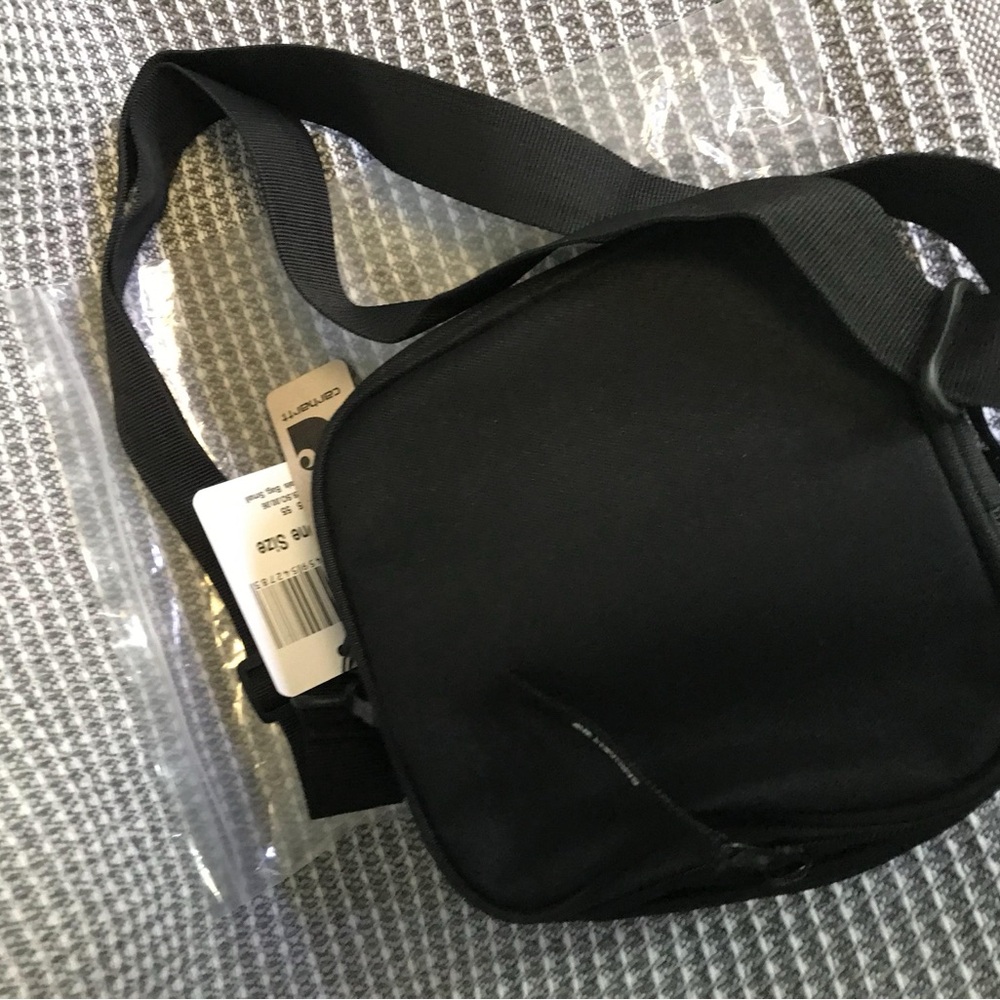 Carhartt Essentials Crossbody Bag - Picture 5 of 5